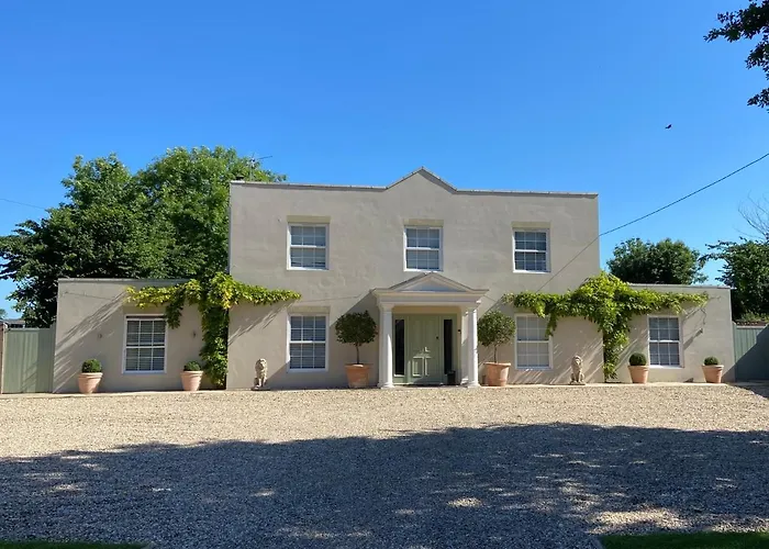 Large Country House - Hot Tub - Pool Table - Bbq - 5 Bedrooms - Log Burner