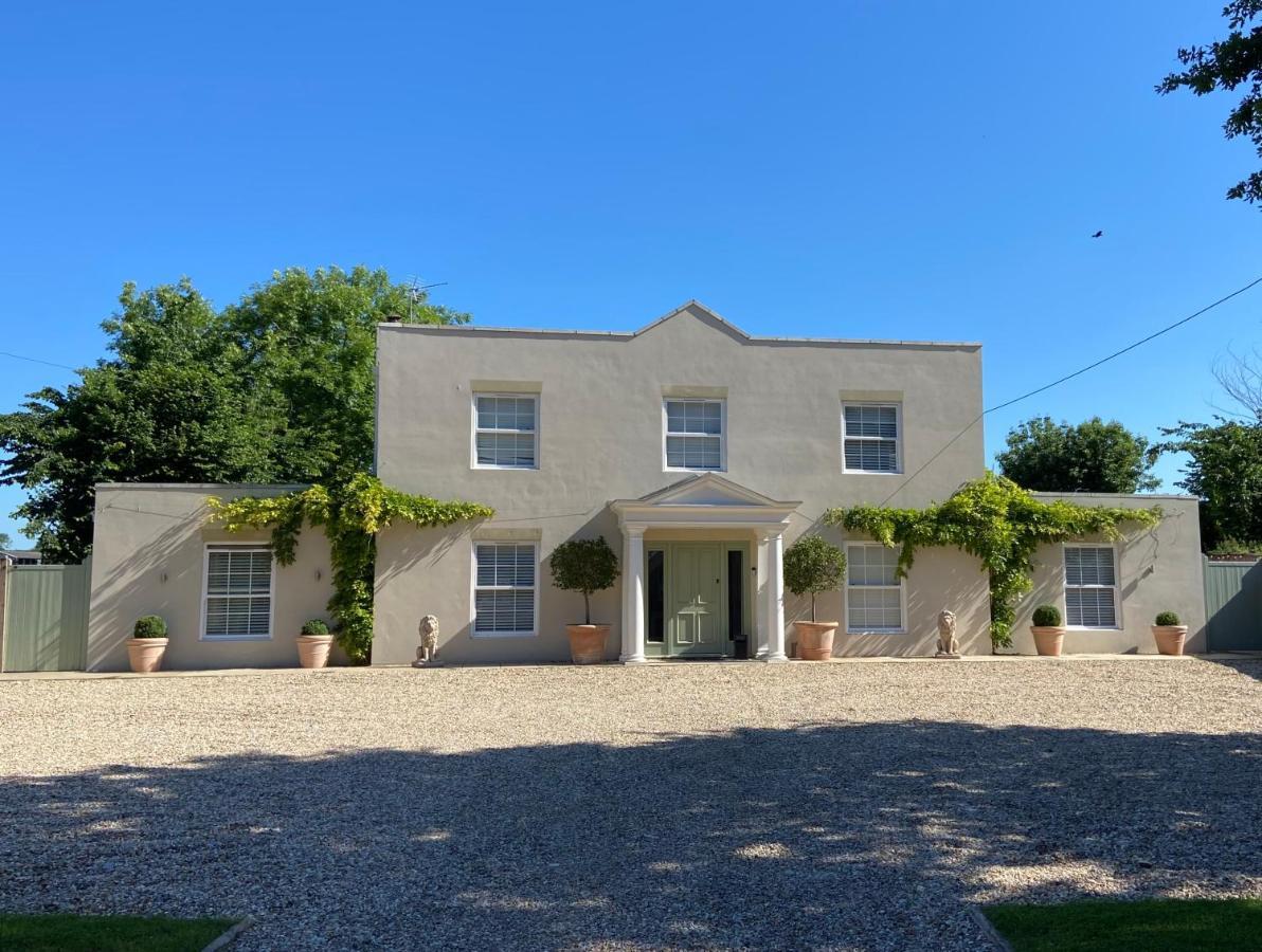 Large - Hot Tub - Pool Table - Bbq - 5 Bedrooms - Log Burner